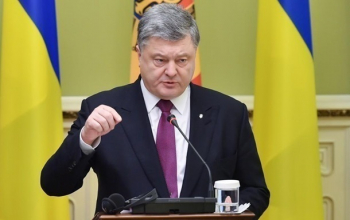 Порошенко утверждает, что подписал госбюджет-2019 Деньги